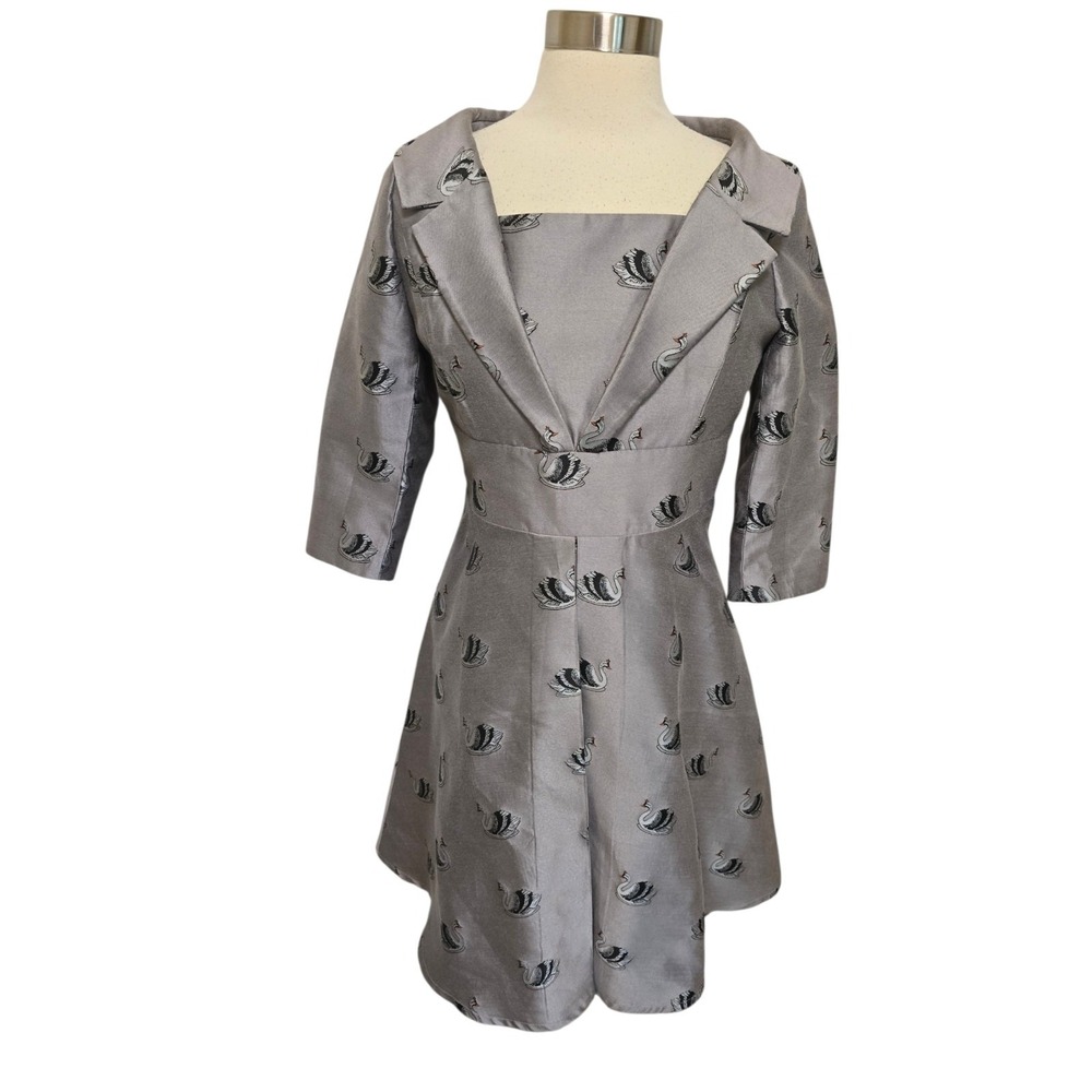 Vintage Tailored Silver-Gray A-Line Dress with Subtle Embroidered Motif
